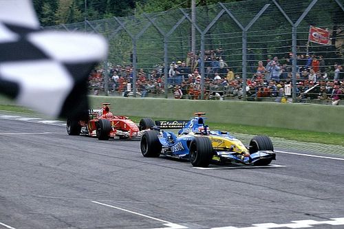 La histórica defensa de Alonso ante Schumacher para ganar en Imola
