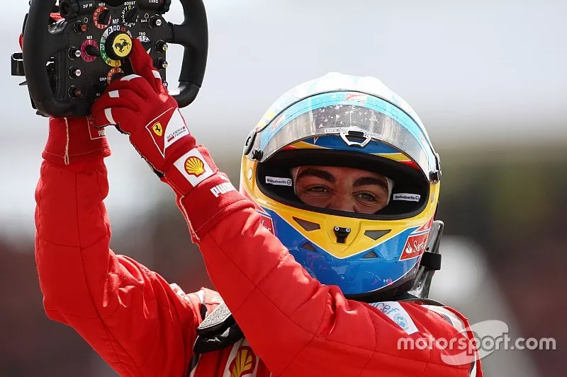 Ganador de la carrera Fernando Alonso, Scuderia Ferrari