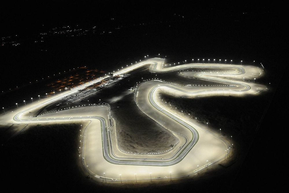 Vista a&eacute;rea del circuito internacional de Losail