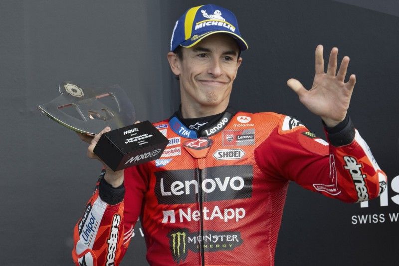 "Hatte Glück mit roter Flagge": Marc Marquez nach Sturz auf dem Podium