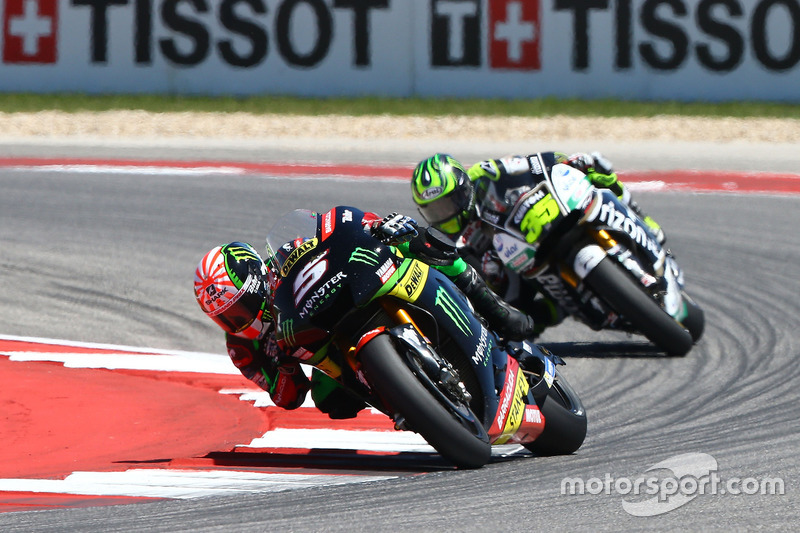 Johann Zarco devant Cal Crutchlow