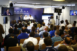 Laurent Mekies, F1 Yarış Direktörü Vekili, FIA, Charlie Whiting, FIA Yarış Direktörü, Matteo Boncian