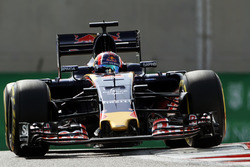 Даниил Квят, Scuderia Toro Rosso STR11