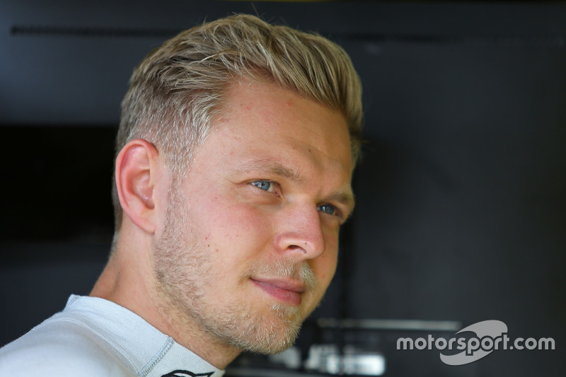 Kevin Magnussen, Renault Sport F1 Team