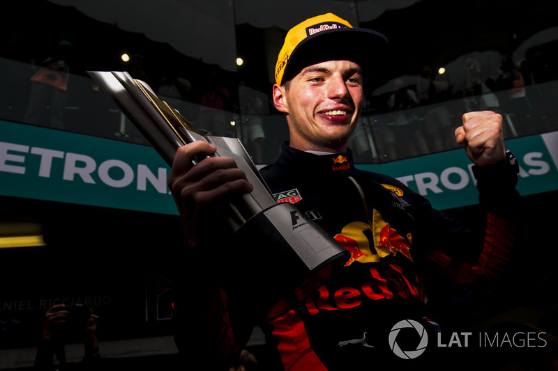 Max Verstappen, Red Bull Racing, race winner, celebrates, his team and his trophy