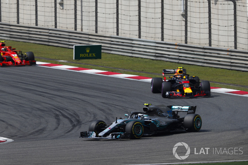 Валттері Боттас, Mercedes AMG F1 W09, Макс Ферстаппен, Red Bull Racing RB14 Tag Heuer