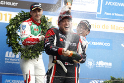 Podium: Race winner Rob Huff, All-Inkl Motorsport, Citroën C-Elysée WTCC, Norbert Michelisz, Honda R