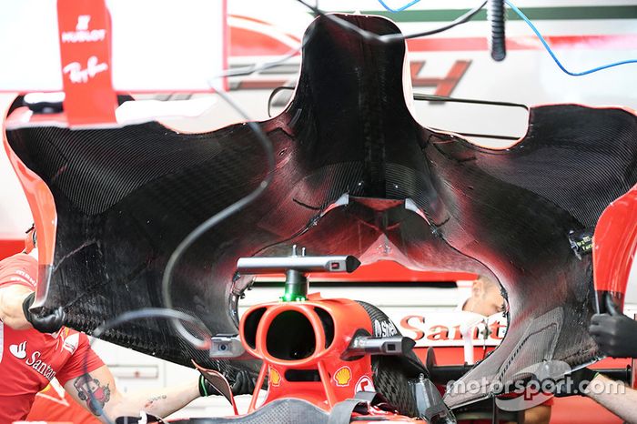 Ferrari SF70H cubierta de motor