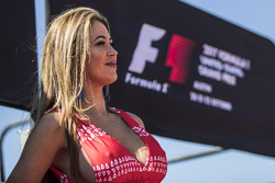 f1-united-states-gp-2017-grid-girl.jpg