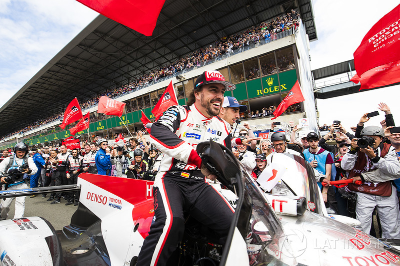 Los ganadores, #8 Toyota Gazoo Racing Toyota TS050: Sébastien Buemi, Kazuki Nakajima, Fernando Alonso