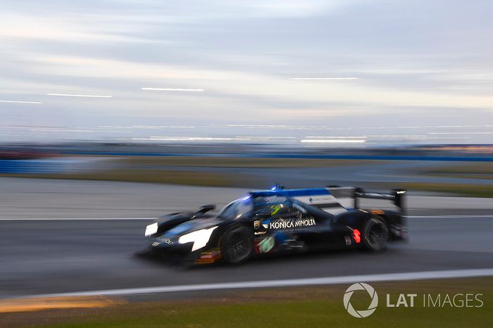 #10 Wayne Taylor Racing Cadillac DPi, P: Renger van der Zande, Jordan Taylor, Ryan Hunter-Reay