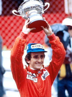 Race winner Alain Prost, McLaren