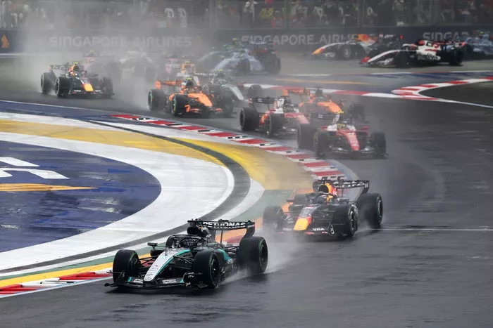 Lewis Hamilton, Ferrari, Max Verstappen, Red Bull Racing, George Russell, Mercedes