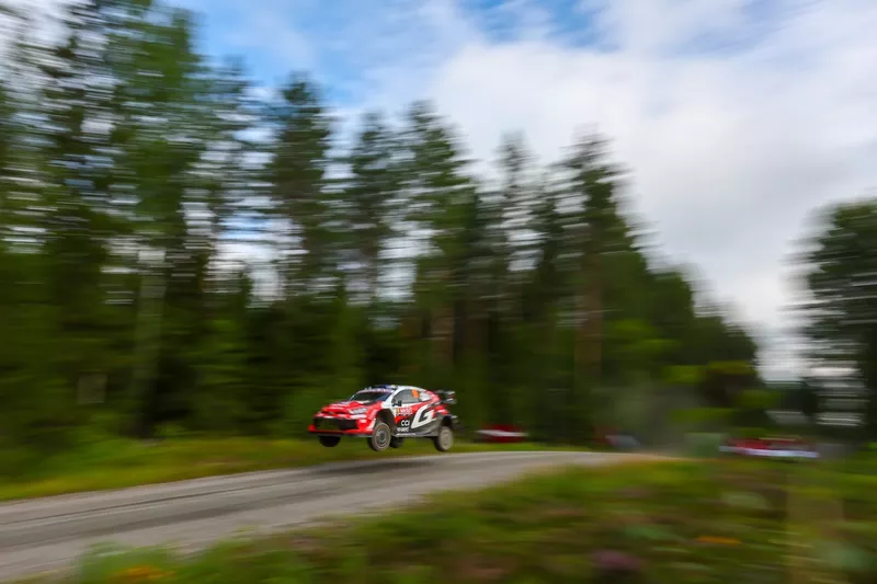 Oliver Solberg, Elliott Edmondson, Toyota Gazoo Racing WRT Toyota GR Yaris Rally1