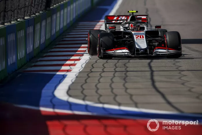 Kevin Magnussen, Haas VF-20 