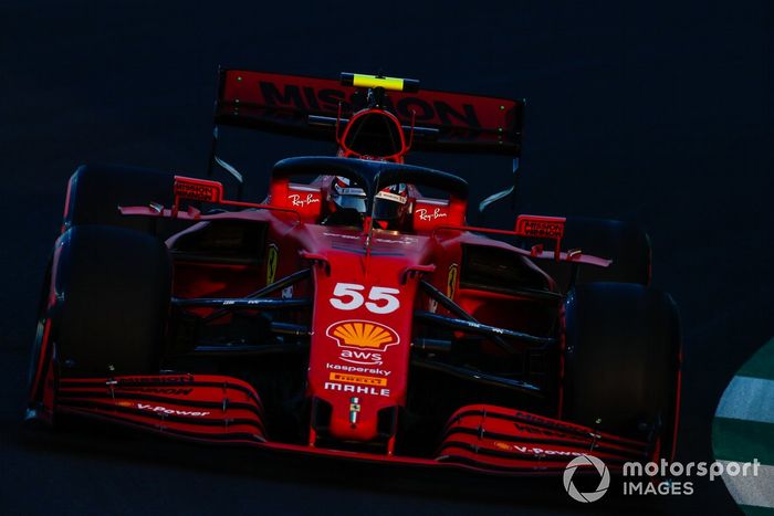 Carlos Sainz Jr., Ferrari SF21