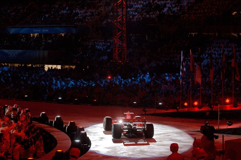 年始特別価格2006年冬季トリノオリンピック Amazon.co.jp: Torino 2006 Olympic Winter Games Stars of Ice