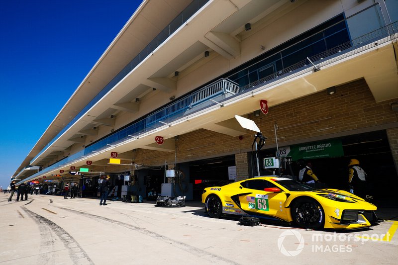 #63 Corvette Racing, Chevrolet Corvette C8.R - Jan Magnussen, Mike Rockenfeller 