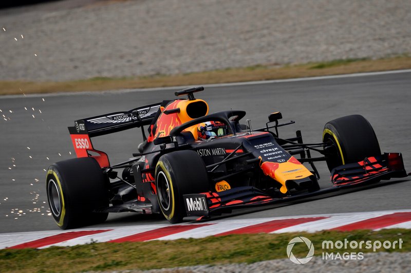 Pierre Gasly, Red Bull Racing RB15 fa scintille