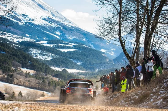 Thierry Neuville, Nicolas Gilsoul, Hyundai Motorsport Hyundai i20 Coupe WRC