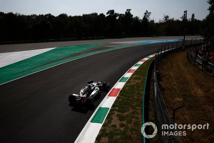 Kevin Magnussen, Haas VF-24