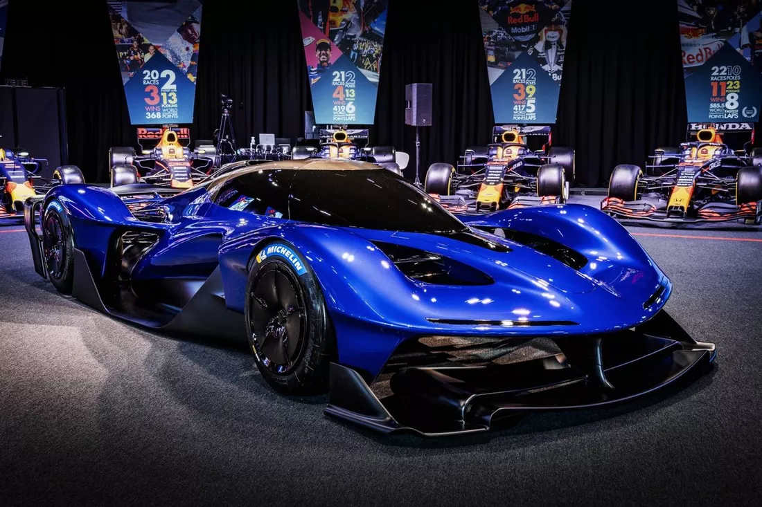 レッドブル、市販ハイパーカーRB17を発表 Automotive