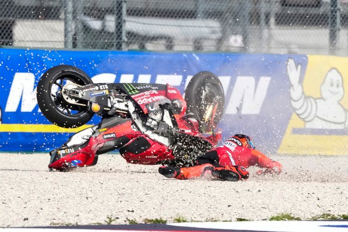 Марк Маркес, Ducati Team Crash