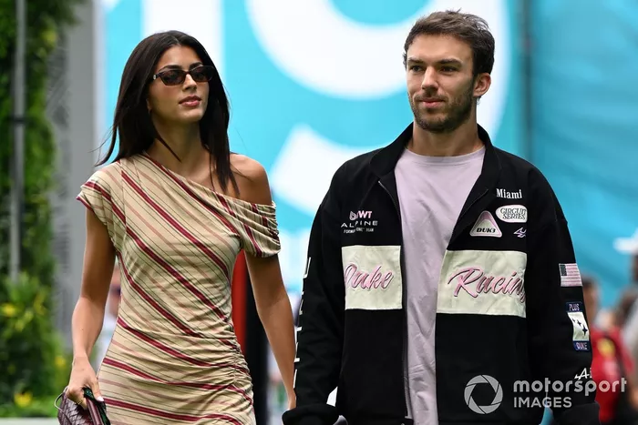 Pierre Gasly, Alpine with Kika Cerquiera Gomes 