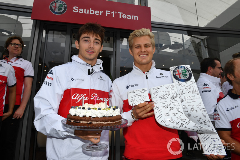 Sauber celebrate the birthday of Marcus Ericsson, Sauber with Charles Leclerc, Sauber