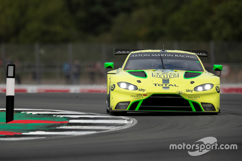 #97 Aston Martin Racing Aston Martin Vantage AMR: Alex Lynn, Maxime Martin