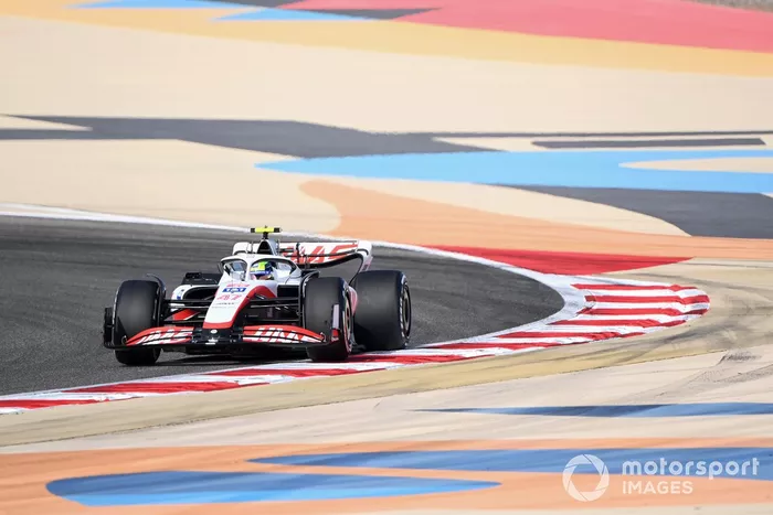 Mick Schumacher, Haas VF-22