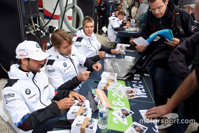 Preparação da BMW para as 24 horas de Le Mans