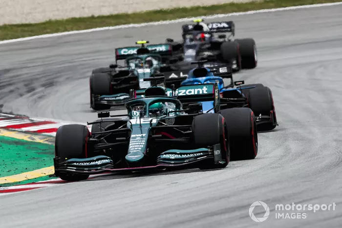 Lance Stroll, Aston Martin AMR21, Fernando Alonso, Alpine A521, Sebastian Vettel, Aston Martin AMR21, Pierre Gasly, AlphaTauri AT02