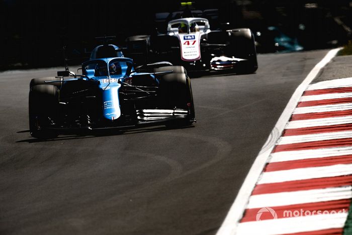 Fernando Alonso, Alpine A521, Mick Schumacher, Haas VF-21