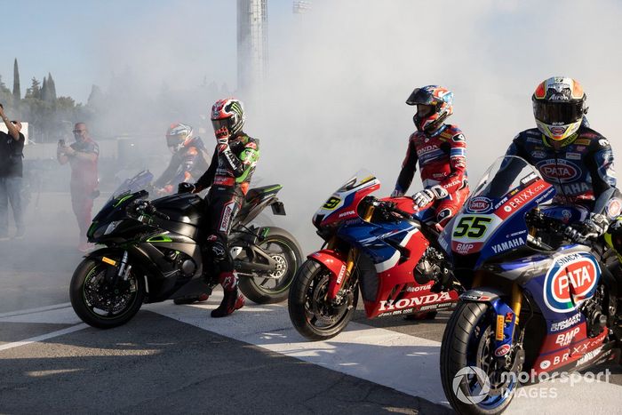 Los pilotos del WorldSBK 2021