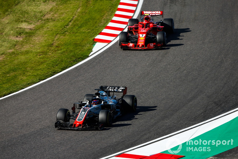 Romain Grosjean, Haas F1 Team VF-18, Kimi Raikkonen, Ferrari SF71H