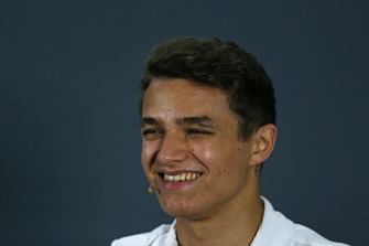 Lando Norris, McLaren basın toplantısında