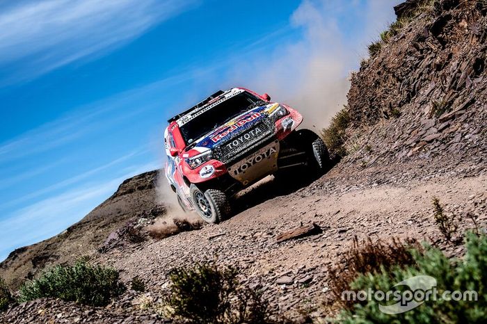 #300 Toyota Gazoo Racing Toyota Hilux: Nasser Al-Attiyah, Matthieu Baumel
