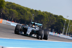 Pascal Wehrlein, Mercedes AMG F1 W07 Hybrid con los neumáticos Pirelli 2017