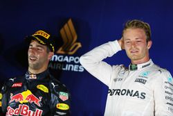 The podium (L to R): second placed Daniel Ricciardo, Red Bull Racing and race winner Nico Rosberg, Mercedes AMG F1
