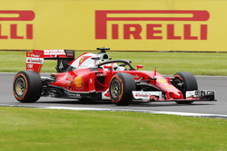 Sebastian Vettel, Ferrari SF16-H mit dem Halo-Cockpitschutz