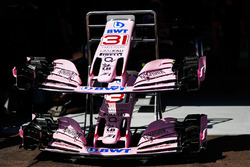 Sahara Force India F1 VJM10 noses and front wings in the pits
