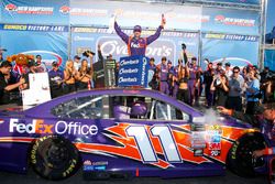 Race winner Denny Hamlin, Joe Gibbs Racing Toyota