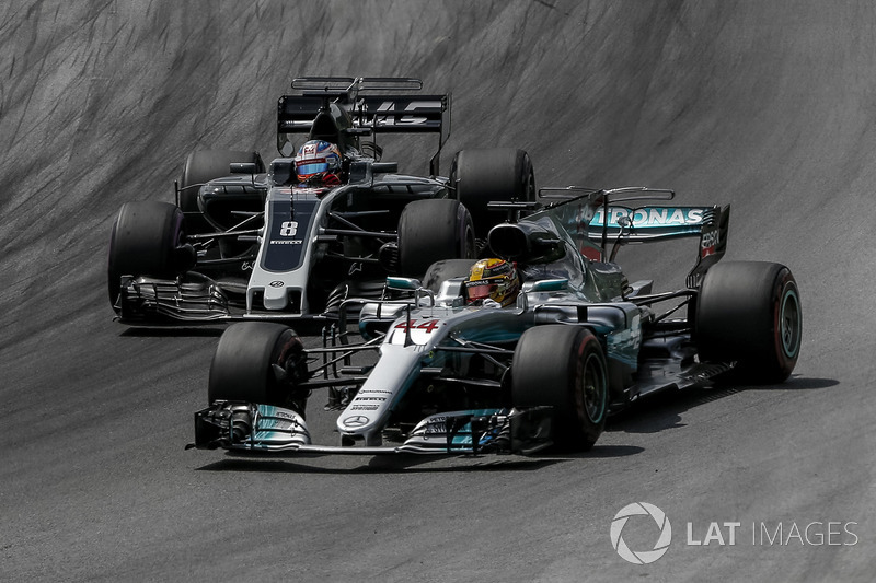 Льюіс Хемілтон, Mercedes-Benz F1 W08, Ромен Грожан, Haas F1 Team VF-17