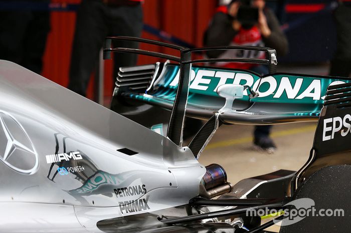 Lewis Hamilton, Mercedes AMG F1 W08, detalle del T-wing