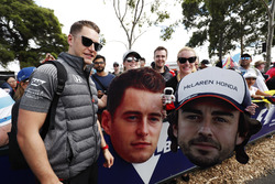 Stoffel Vandoorne, McLaren, mit Fans