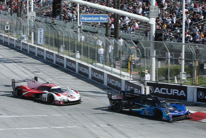 #6: Porsche Penske Motorsports, Porsche 963, GTP: Mathieu Jaminet, Nick Tandy, #10: Konica Minolta Acura ARX-06, Acura ARX-06, GTP: Ricky Taylor, Filipe Albuquerque