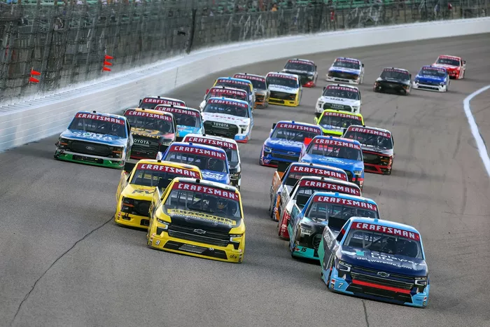 Carson Hocevar, Spire Motorsports Chevrolet