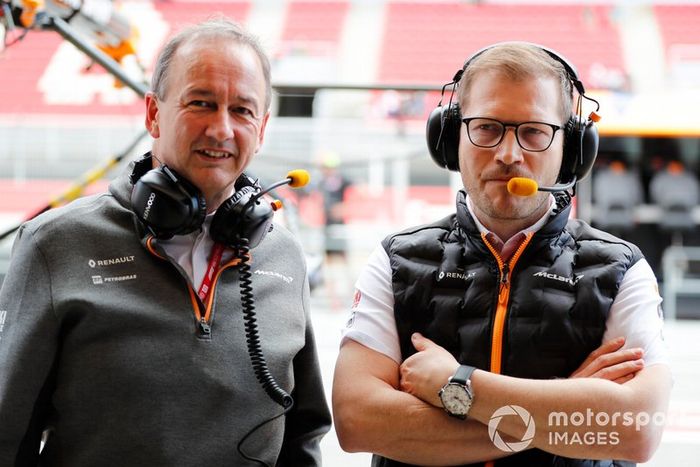 Jonathan Neale, Director General, McLaren, y Andreas Seidl, Director del Equipo, McLaren