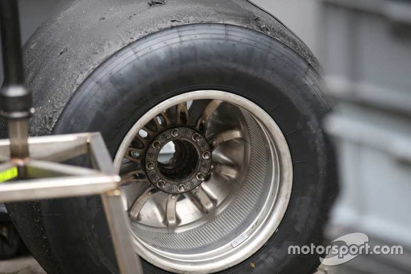 Haas F1 Team VF-18 Rear Wheel Detail